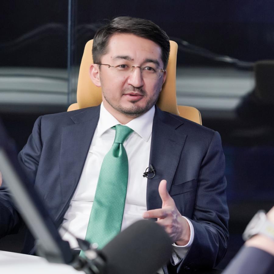 Отырғандағы секс онлайн видео