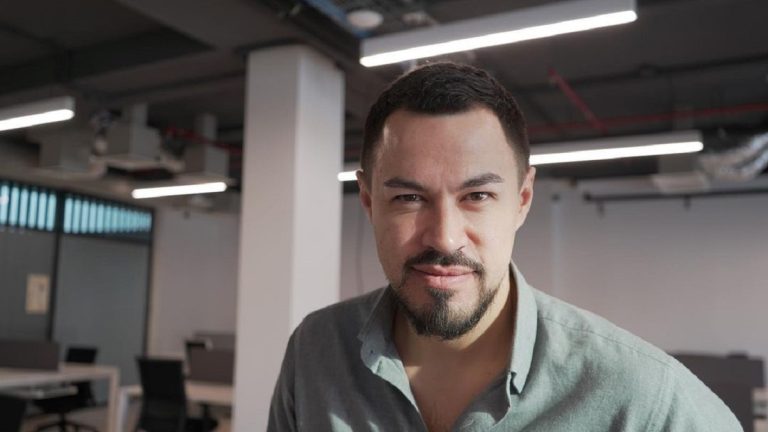 Как работает SmartPortfolio.app