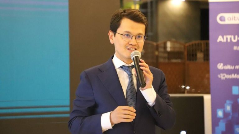 Багдат Мусин: «Изучение ИТ-основ — это подготовка не только к профессии, но и к жизни»