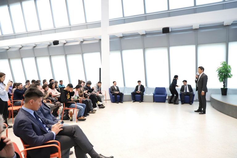 В Astana Hub презентовали ИТ-решения для развития инфраструктуры и улучшения жизни людей