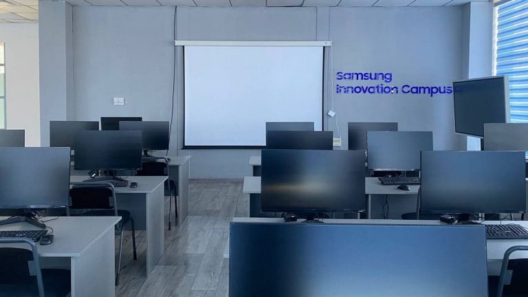 Компания Samsung открыла еще две ИТ-школы — в  Актобе и Талдыкоргане