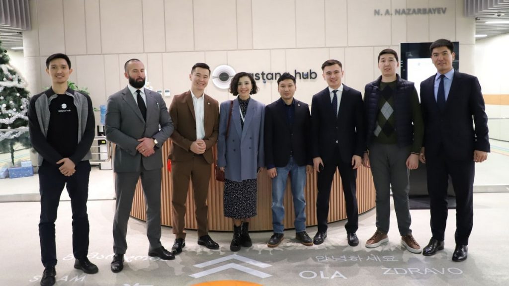 Основатель YouTube-проекта D Billions Эрнист Уметалиев посетил Astana Hub