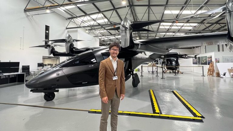 Стартап казахстанца поможет компании Vertical Aerospace произвести 1,4 тысячи электрических самолетов
