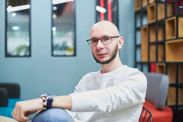 Казахстанский айтишник рассказал, как тратит свою зарплату