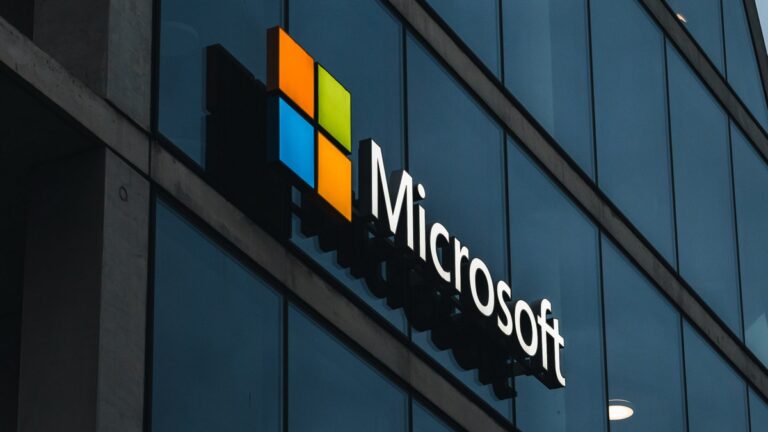 Microsoft запустит платную подписку на ИИ-помощника Copilot