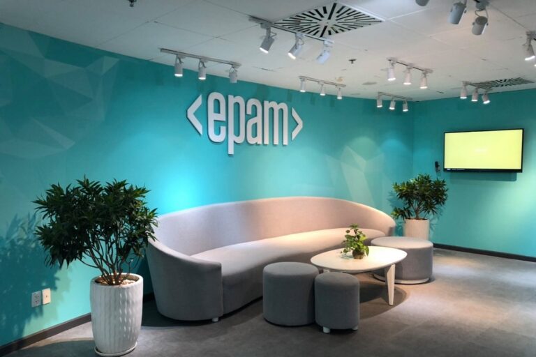 EPAM выпустила бесплатный детский курс по разработке мобильных игр. Он доступен и на казахском языке