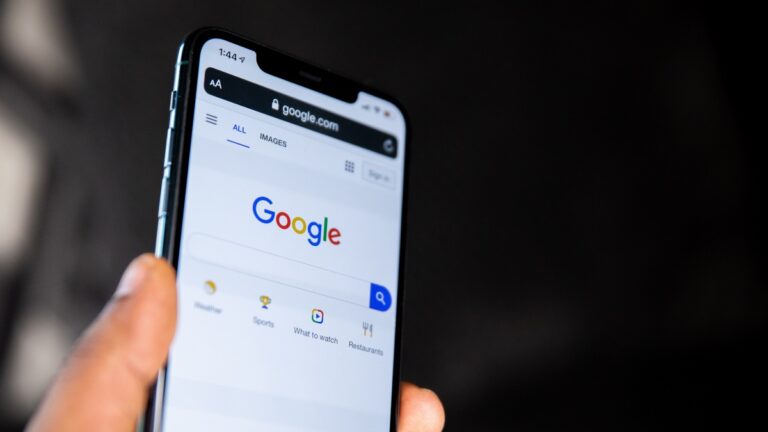 Google представит бесплатные ИИ-инструменты для повышения безопасности в Интернете
