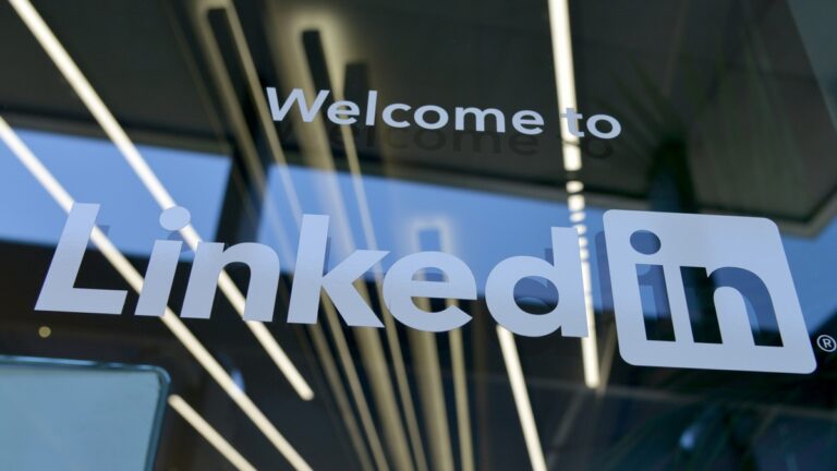 LinkedIn увольняет 3% сотрудников