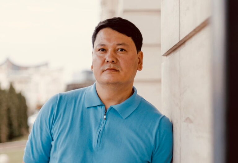 История Олжаса из Астаны, который создал платформу для заказа стройматериалов