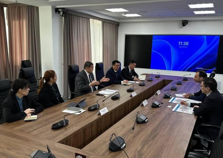 Компания из ОАЭ поможет Казахстану с подготовкой кадров по ИИ