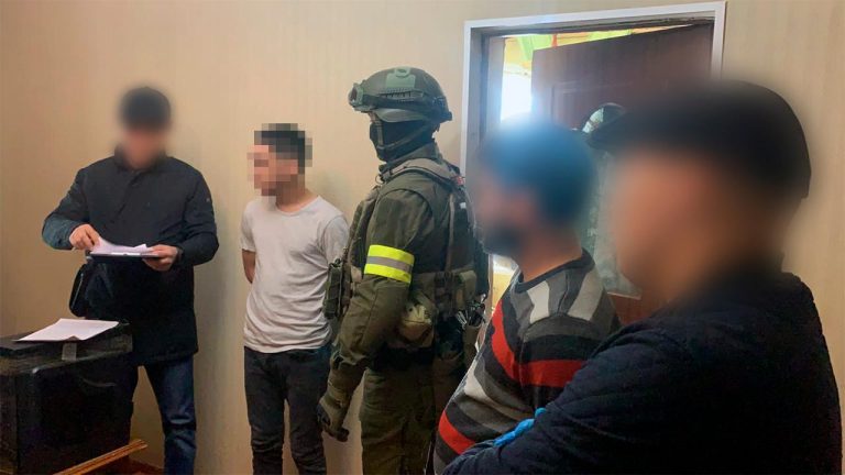Хакера осудили на 3 года 