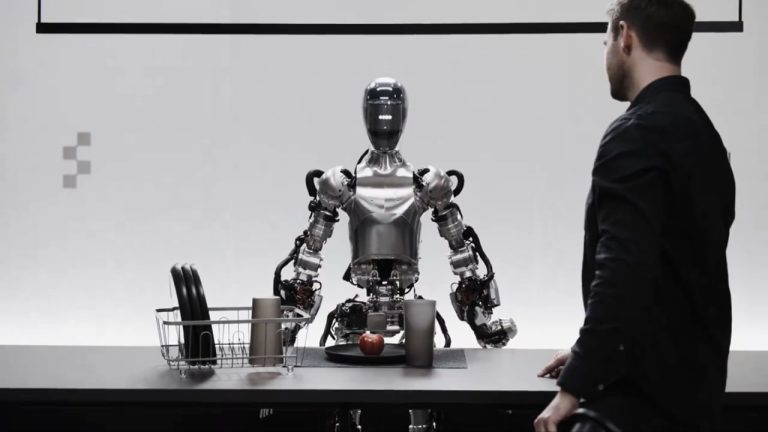Стартап Figure AI показал робота с ИИ 