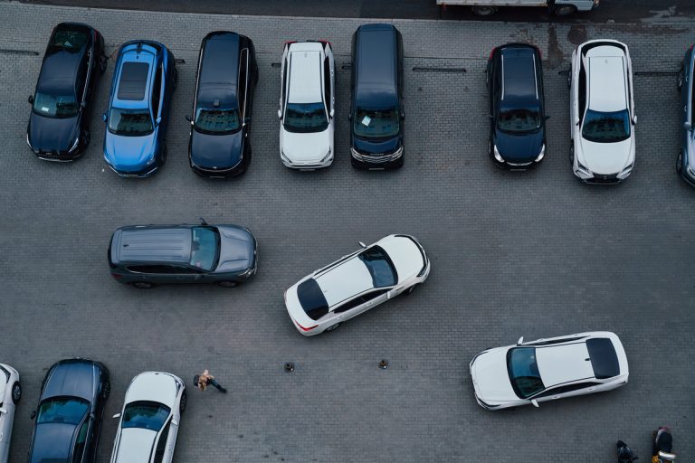 Казахстанцам должны рассказать, куда идут средства от утильсбора на авто