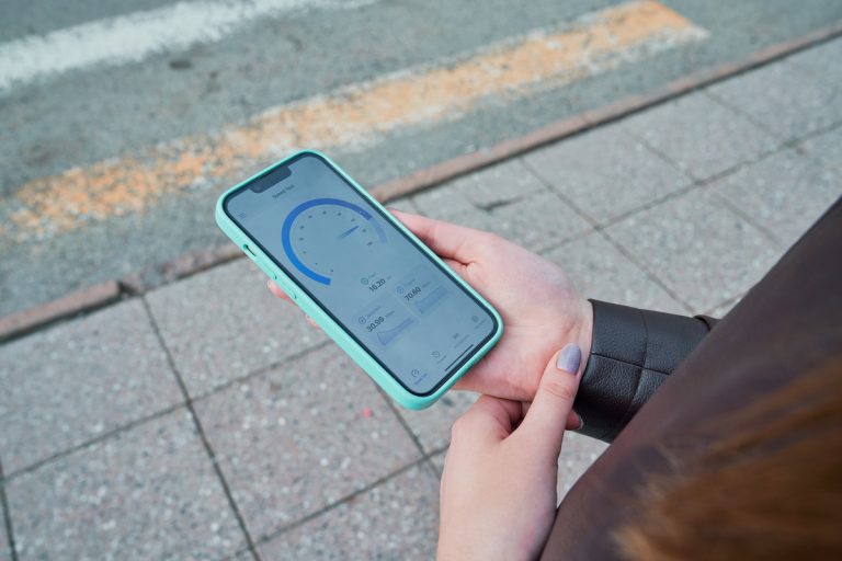 Кто быстрее? Проверили скорость от Beeline, Tele2 и Kcell