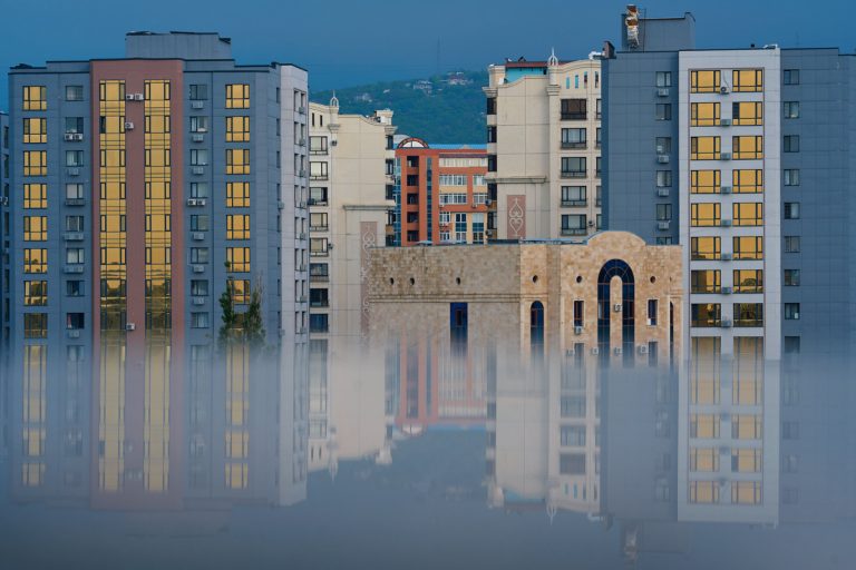 Cтало известно, сколько семей в Казахстане ютятся в одной комнате