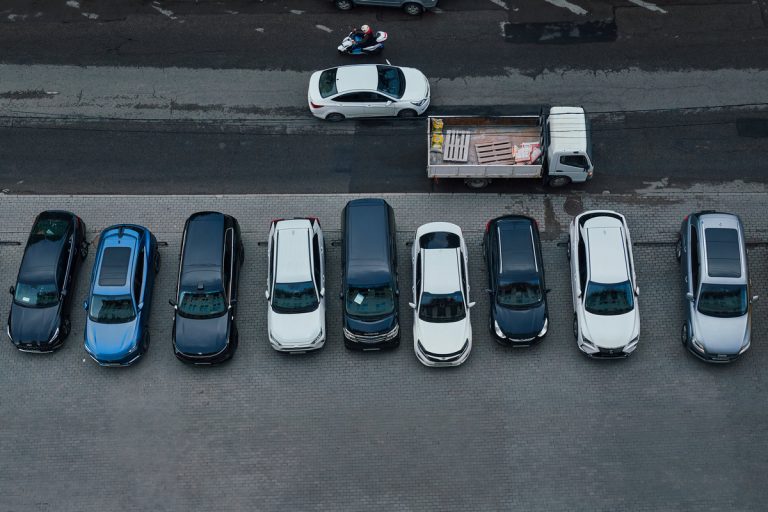 В правительстве Казахстана пояснили, кому выгоден утильсбор на авто