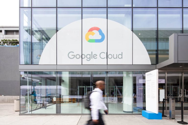 Массовые увольнения прошли в Gooogle Cloud