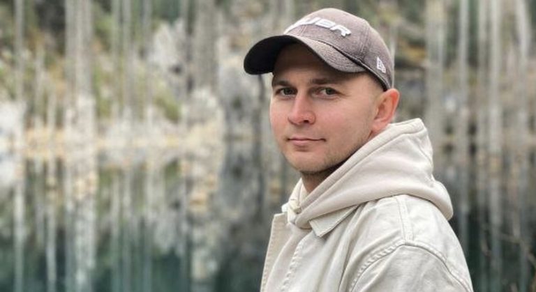 Казахстанец рассказал, как зарабатывает на монетах