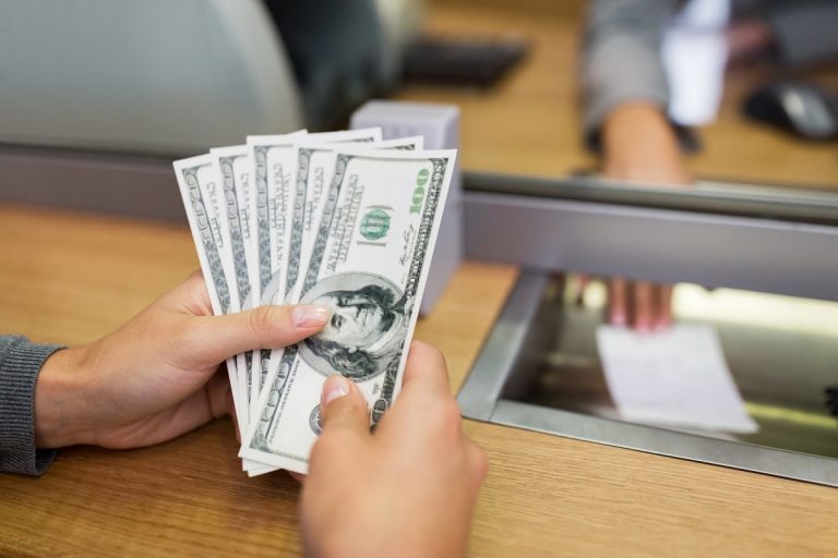 Что происходит с курсом валют