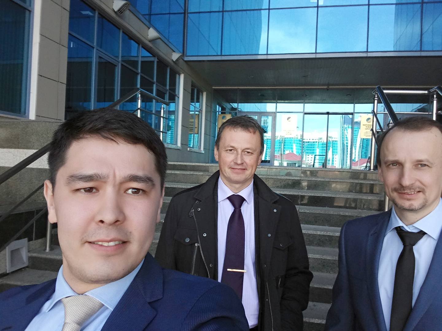 «Выручка за день равнялась месячной зарплате на заводе». Сделал бизнес в Алматы, уехал в Дубай, но вернулся — изображение 4