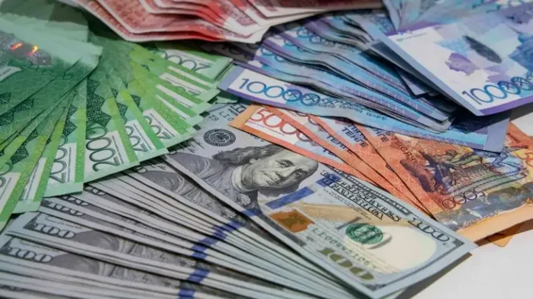 Курсы валют в Казахстане на 19 августа