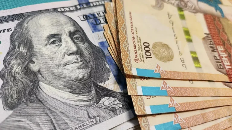 Курсы валют в Казахстане на 27 августа