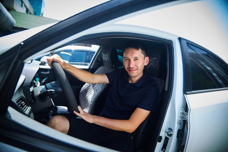 Алматинец запустил в США сервис по поиску автомехаников