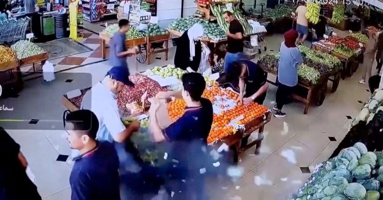 Взрывы пейджеров в Ливане: след тянется до Венгрии