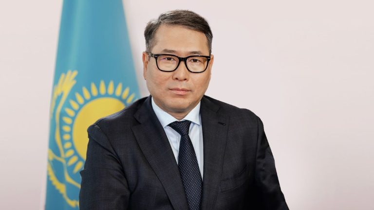 Часовой пояс в Казахстане останется прежним