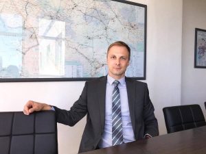 Мог уехать в Бразилию, но в 36 поменял крутую работу на неизвестность. История казахстанца