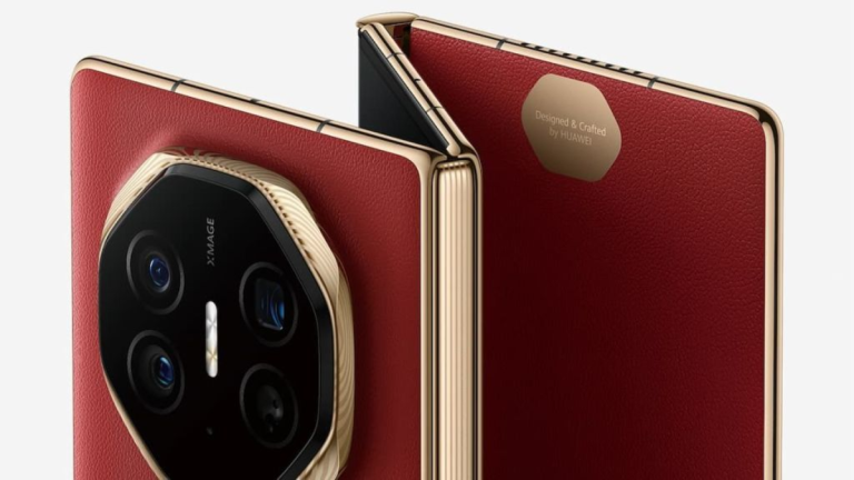 Huawei представила складывающийся втрое смартфон