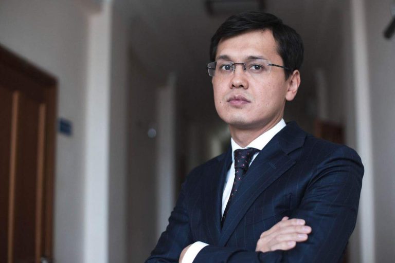 Багдат Мусин объяснил, почему KazLLM не будет конкурировать с ChatGPT