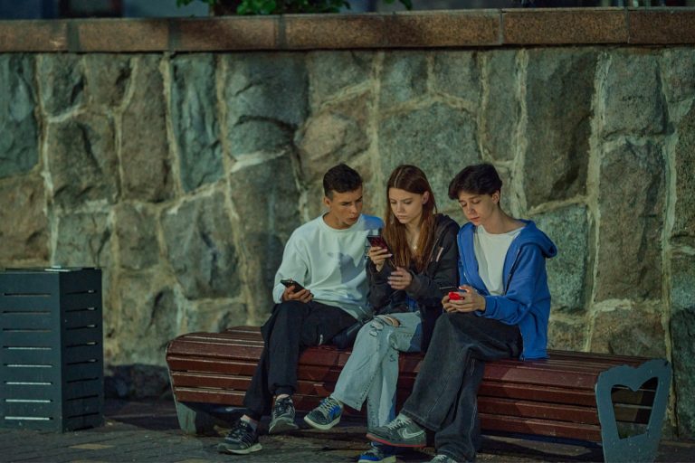 Все тарифы Tele2 в Казахстане: цены и условия в 2025-м году