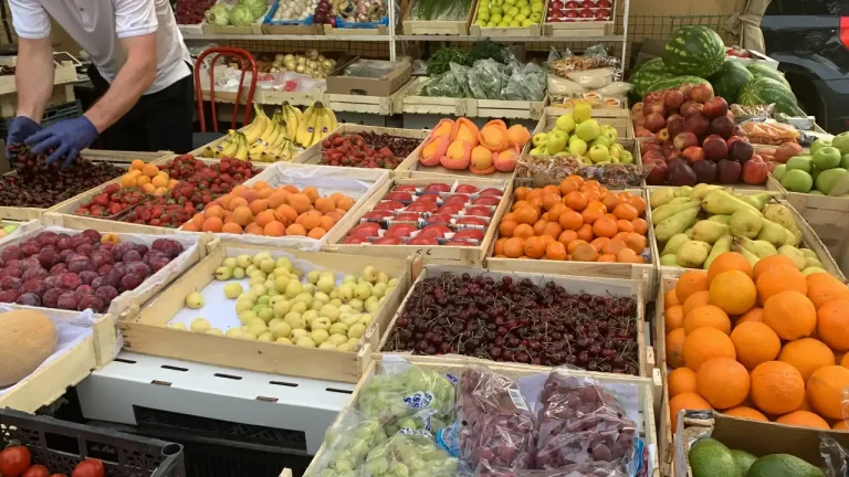 Астанчане смогут купить продукты подешевле в эти выходные