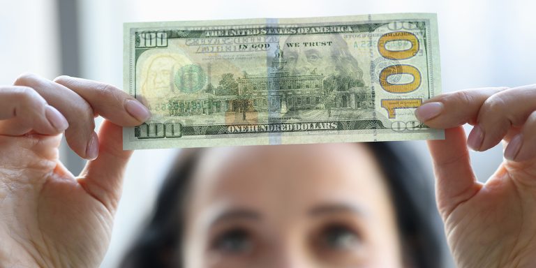 Миллионы фальшивых банкнот изъяли из оборота в Казахстане