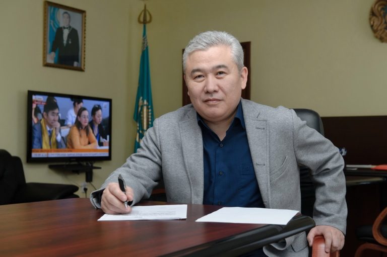 Казахстанцам объяснили, почему счета за электричество выросли в два раза