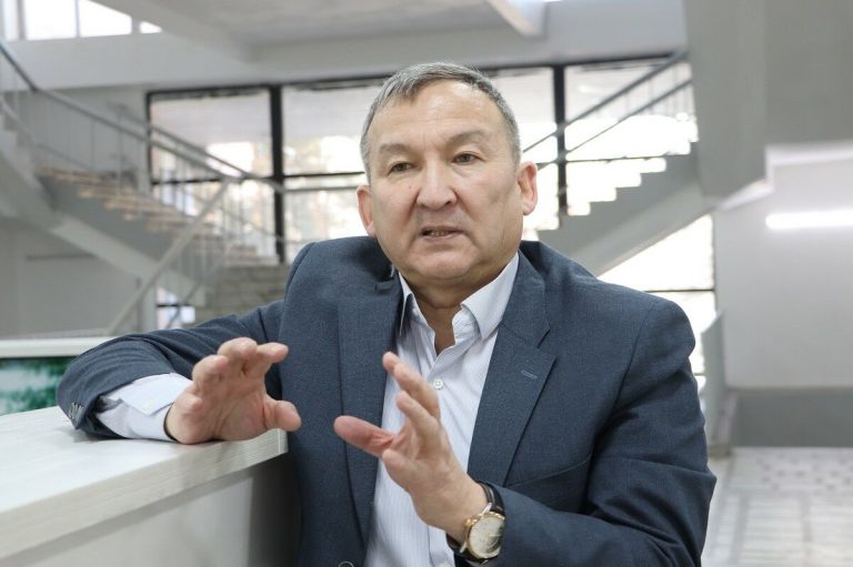 Что происходит с курсом? Спросили у экономиста