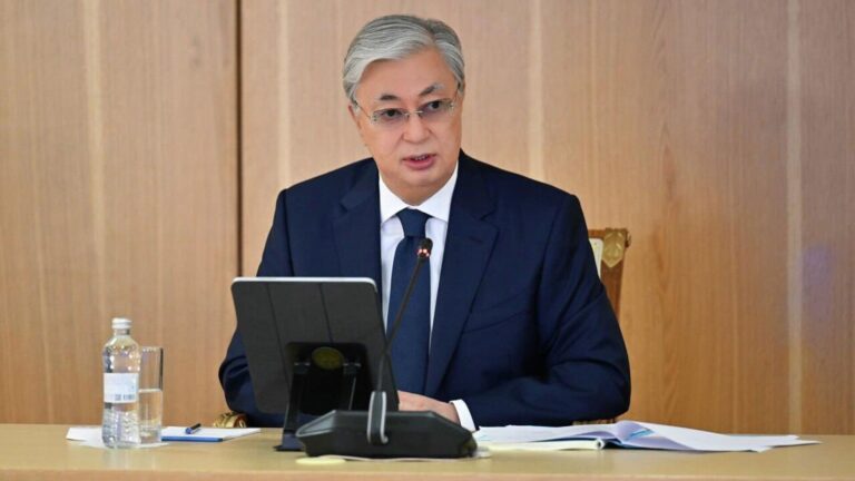 Токаев подписал указ о запуске детской накопительной системы «Келешек‭». Вот как она работает