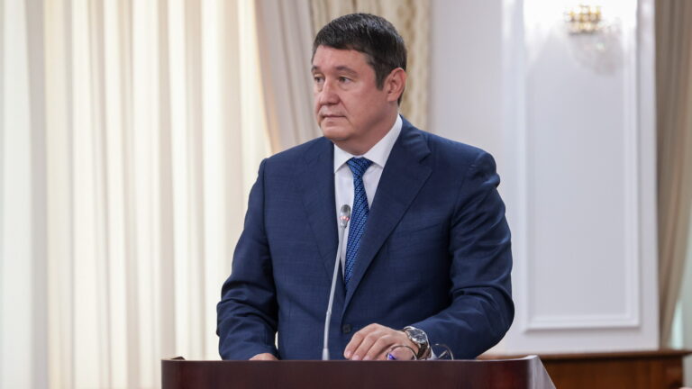 Вот когда начнут повышать цены на бензин, газ и дизель. Минэнерго не будет тянуть время