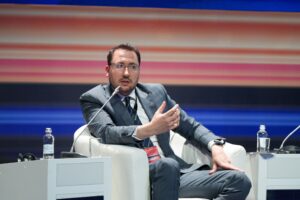 «Быстрее и дешевле оптоволокна»: глава Tele2/Altel раскрыл преимущества 5G для регионов