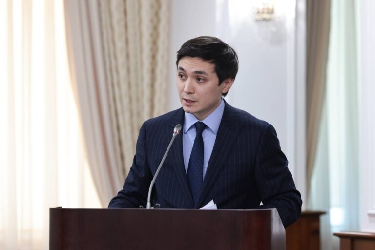 МинИИ считает, что смартфоны школьникам нужны - и вот почему