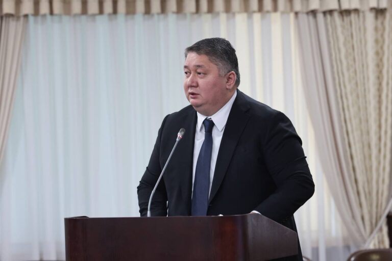Страховка с мгновенной выплатой будет доступна казахстанцам при задержке авиарейсов. Она активируется в «два клика»