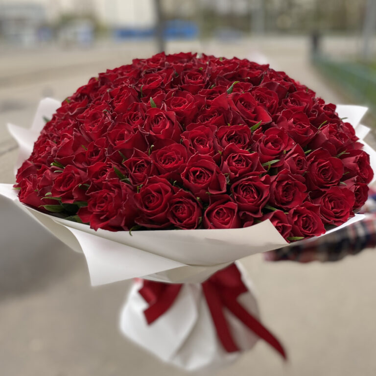 10 лет назад букет из 101 розы стоил 14 тысяч тенге, а сейчас?