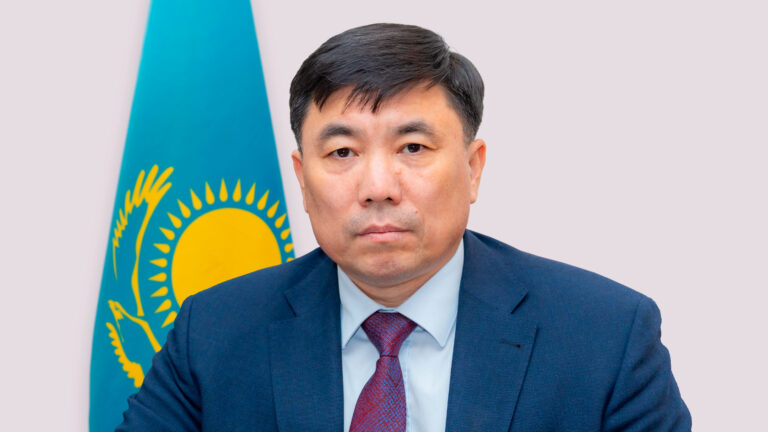 Правительство: сотни тысяч компаний в Казахстане закроются после принятия запретительного списка для упрощенки