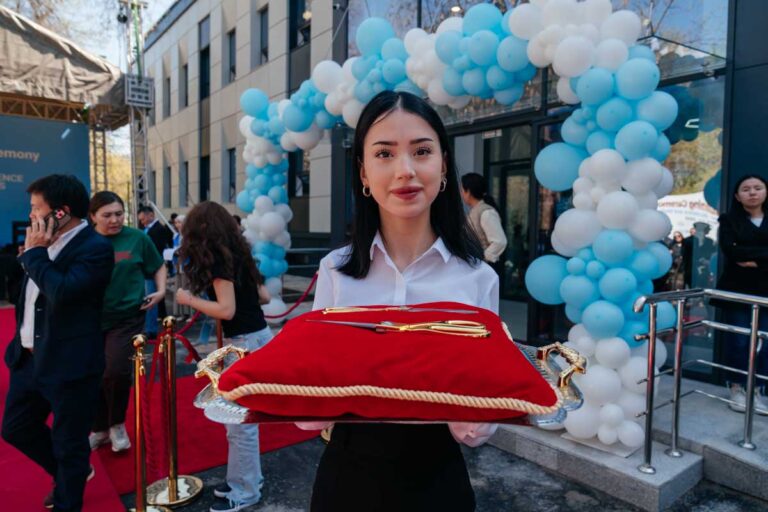 КИМЭП планирует установить суперкомпьютер 