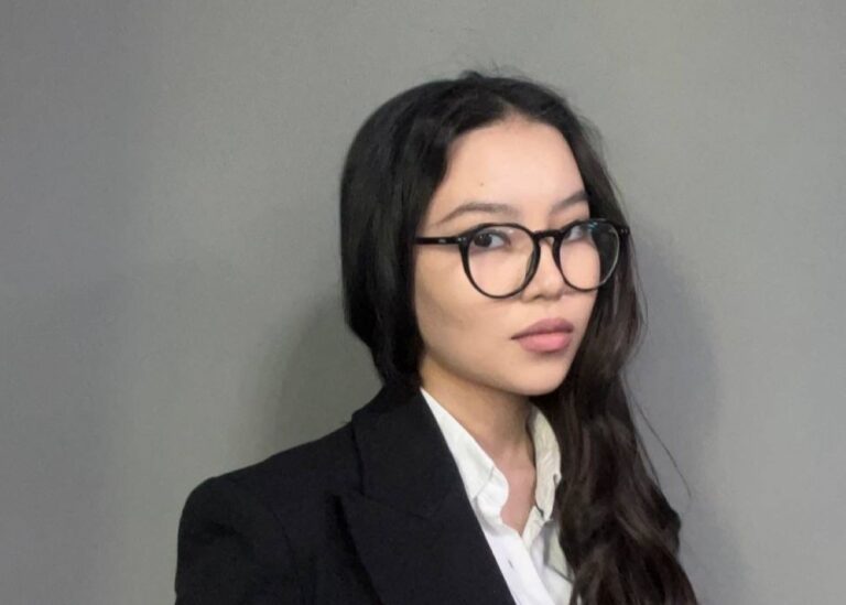 В 18 лет запустила стартап, который помогает зарабатывать другим