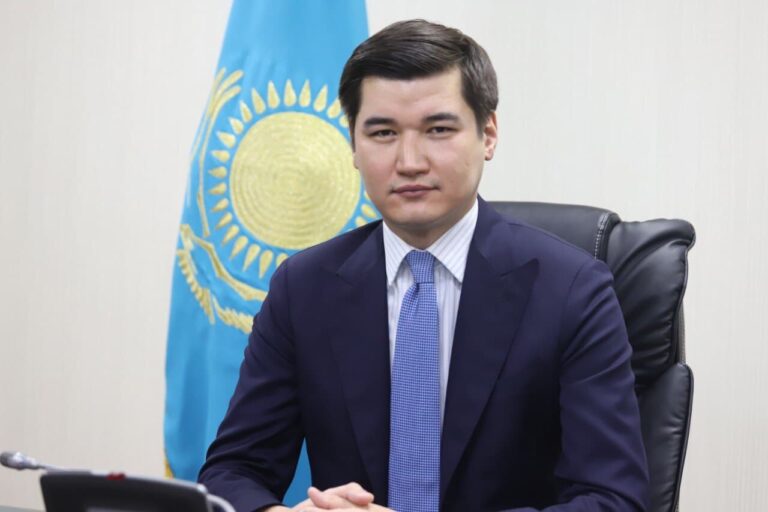 Налоговая может заставить объясняться за деньги от родственников