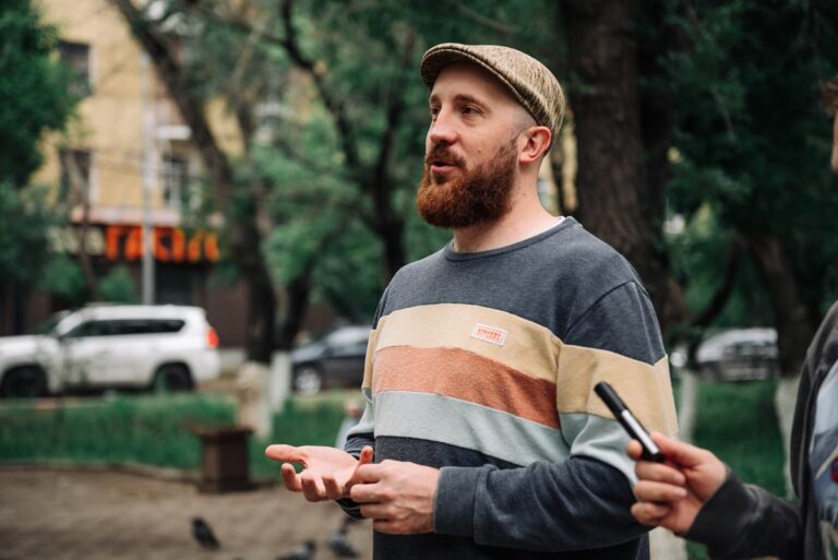 Известный ИТ-предприниматель из Караганды рассказал о бизнесе в Дубае на своем новом YouTube-канале