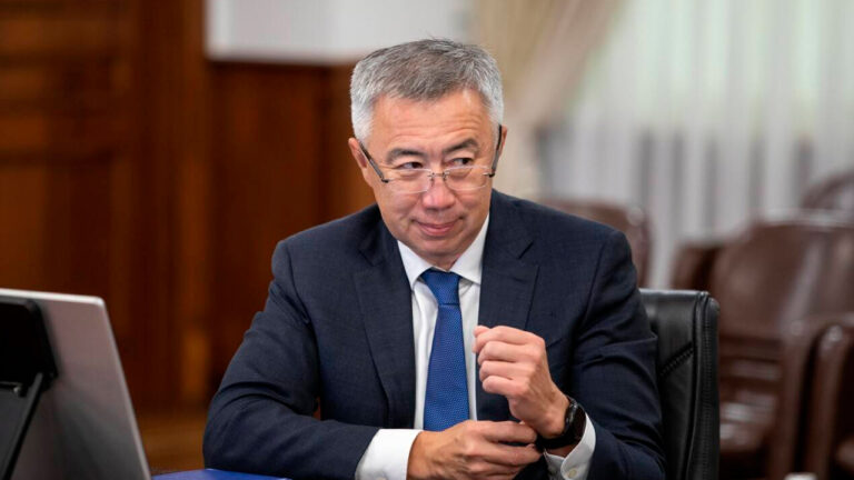 Жумангарин заверил, что упрощенка в 2026 практически не изменится