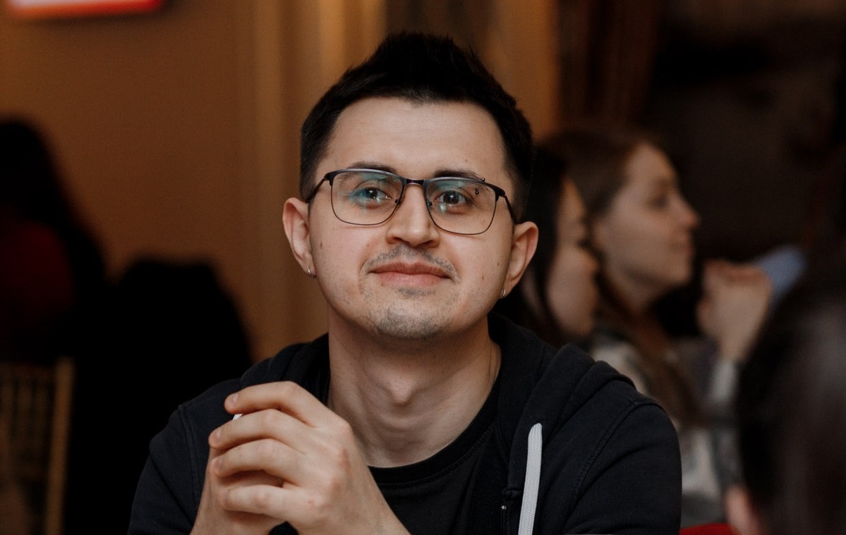 Андрей Карелин